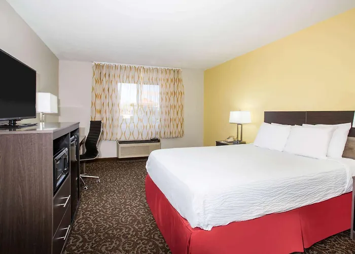Days By Wyndham North 3* Phoenix