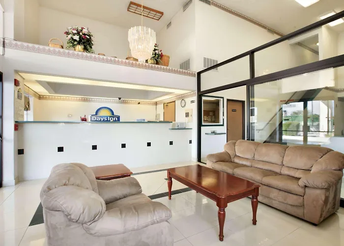 Hotel Days By Wyndham North Phoenix