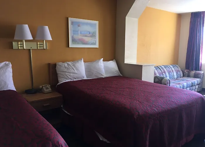Days By Wyndham North Hotel