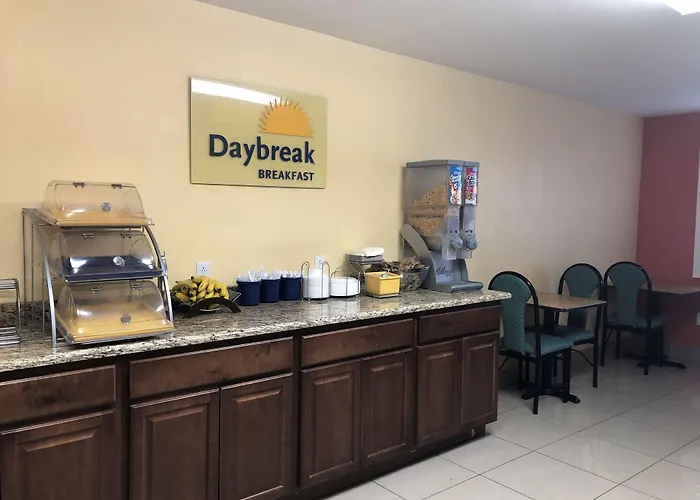Days By Wyndham North Phoenix