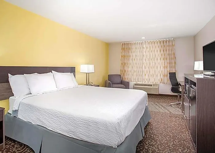 Days By Wyndham North Hotel Phoenix