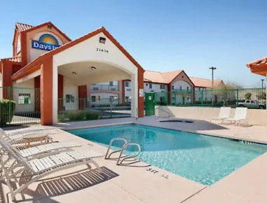 Days By Wyndham North 3* Phoenix